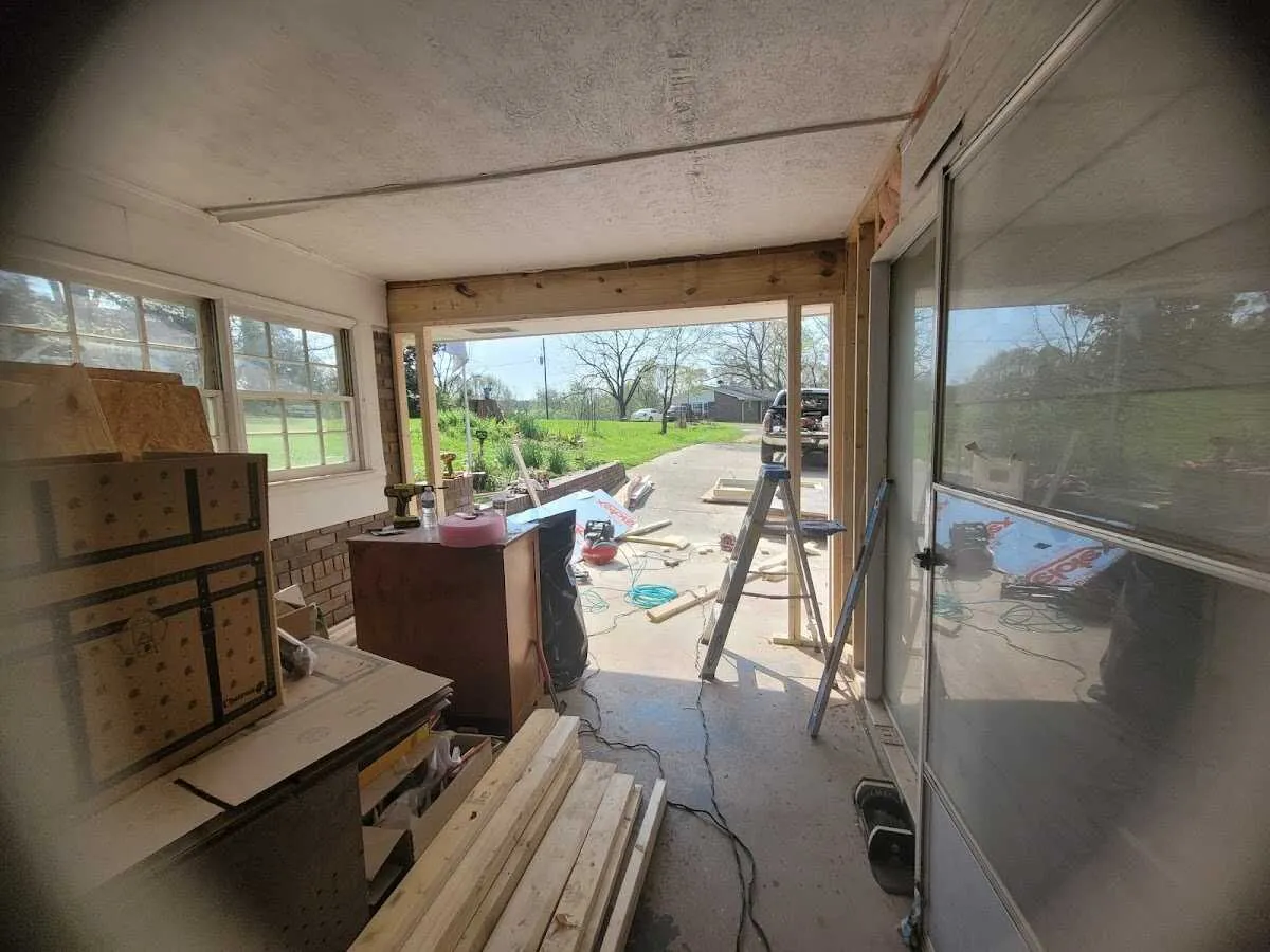 Air movers and dehumidifier for Water Mitigation Services in Red Oak